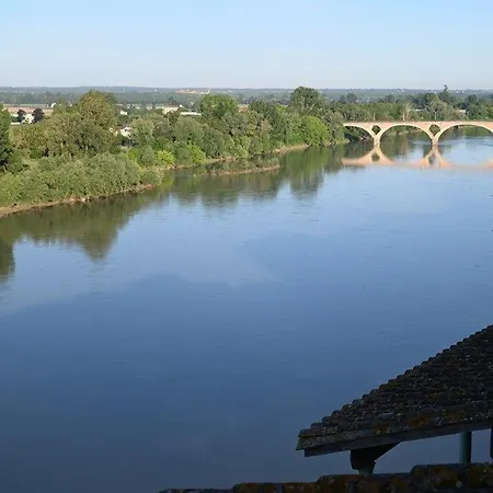 Cote Garonne Le Balcon Des Dames -Hotel Et Restaurant- Tonneins Fauillet Marmande - Vue Panoramique Bord De Garonne Chambres Climatisees Exterior photo