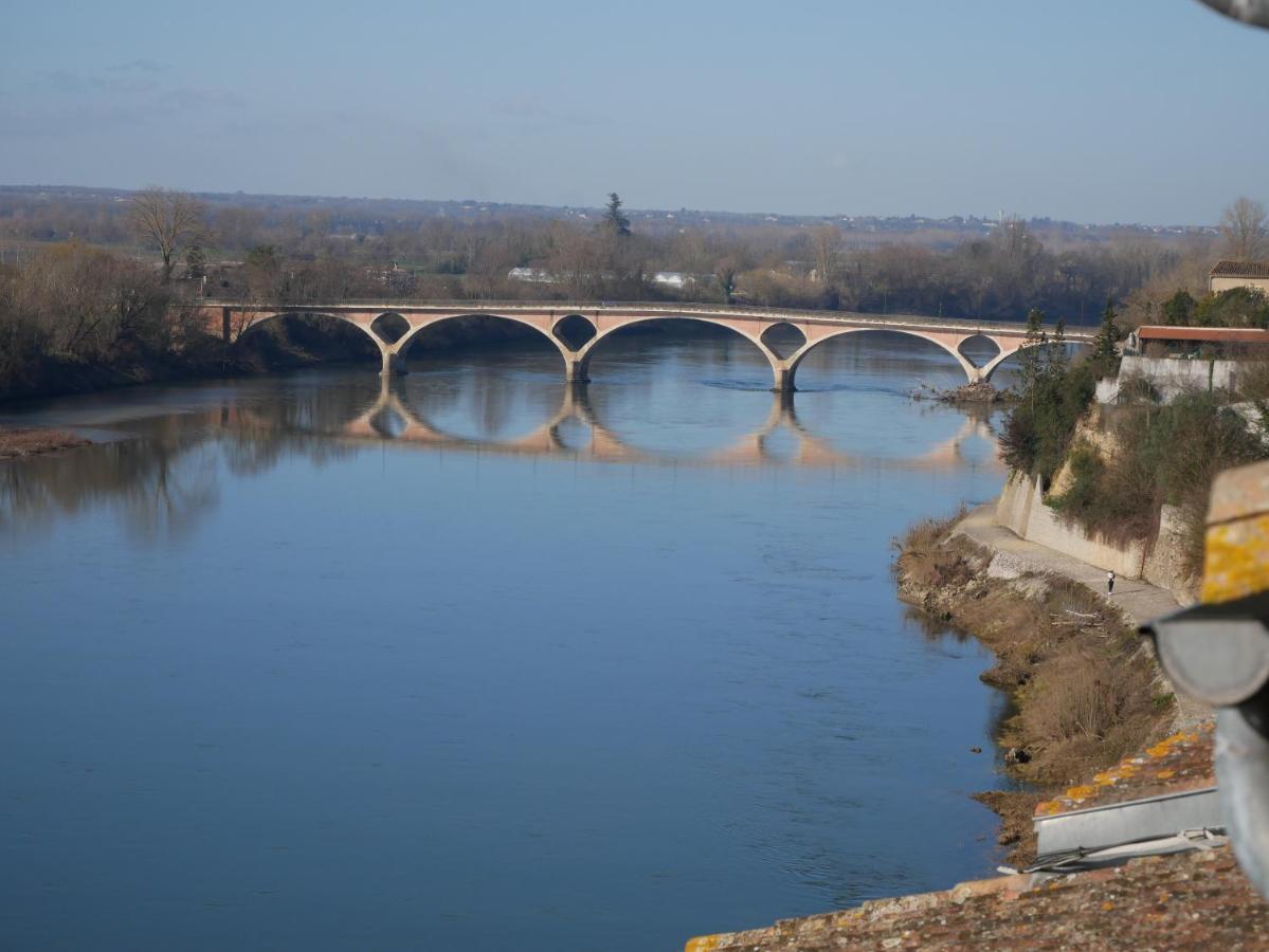 Restaurant Cote Garonne Le Balcon Des Dames - Fauillet Marmande - Vue Panoramique Bord De Garonne Climatisees 3*